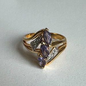Gold ring with Kunzite gemstone